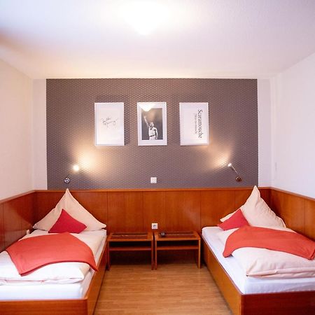 Kleines Hotel Westhus 되르펜 외부 사진