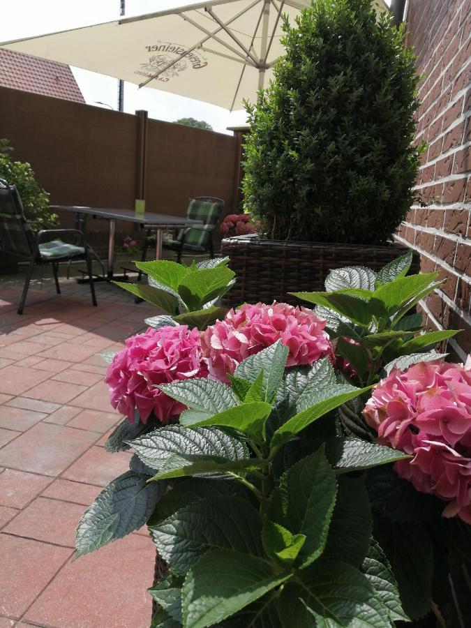 Kleines Hotel Westhus 되르펜 외부 사진