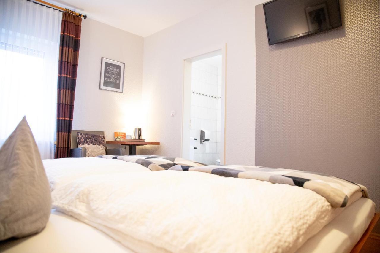 Kleines Hotel Westhus 되르펜 외부 사진