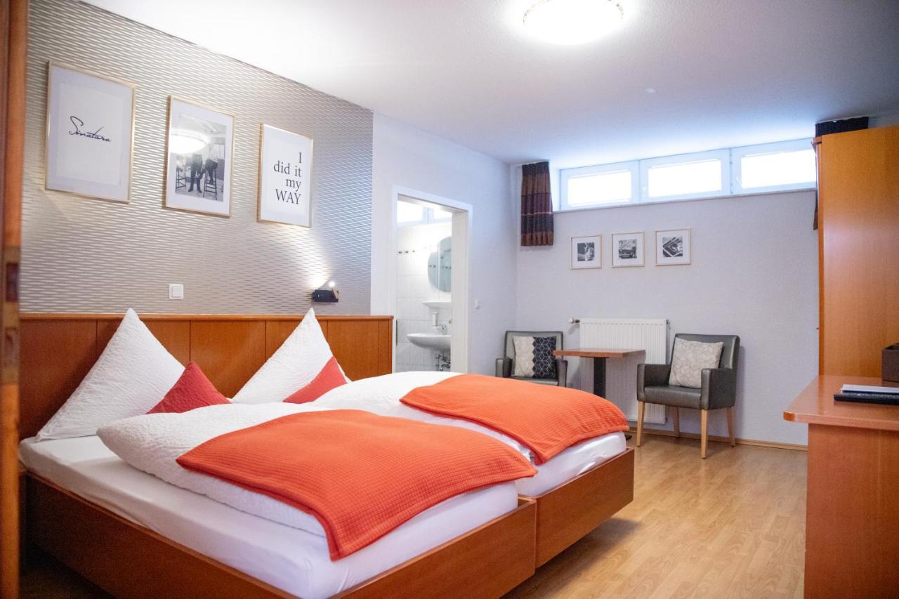 Kleines Hotel Westhus 되르펜 외부 사진