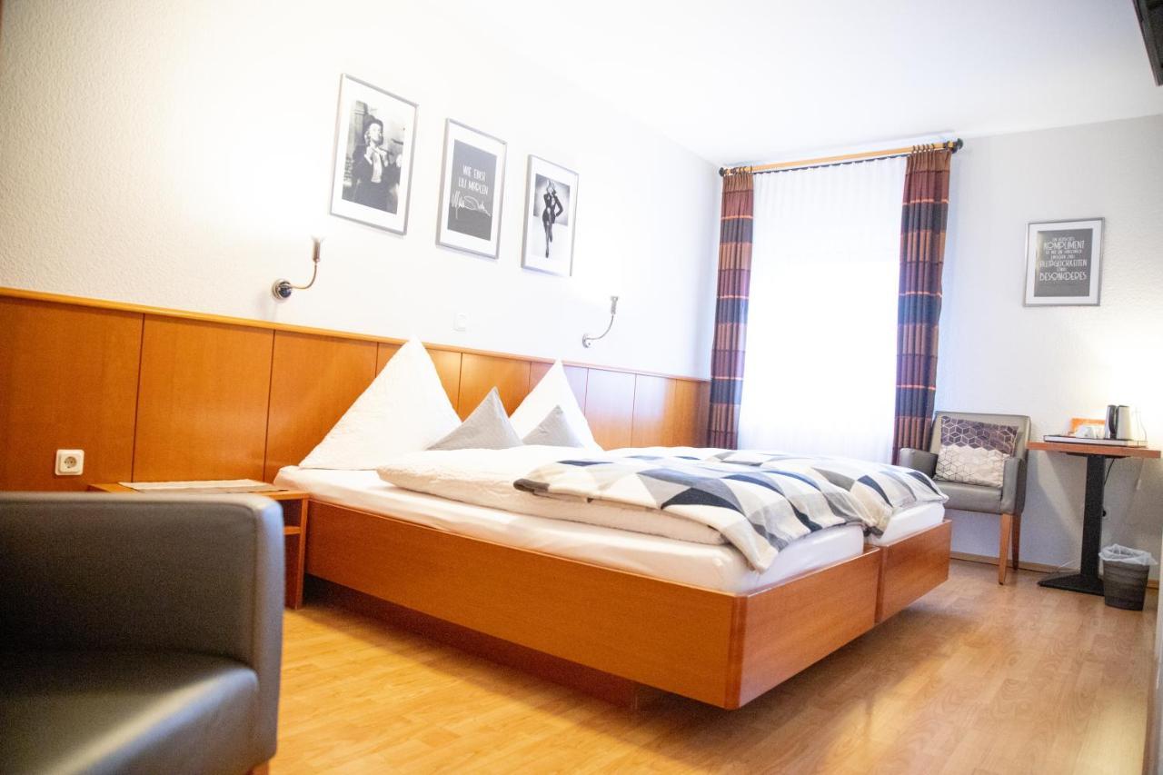 Kleines Hotel Westhus 되르펜 외부 사진