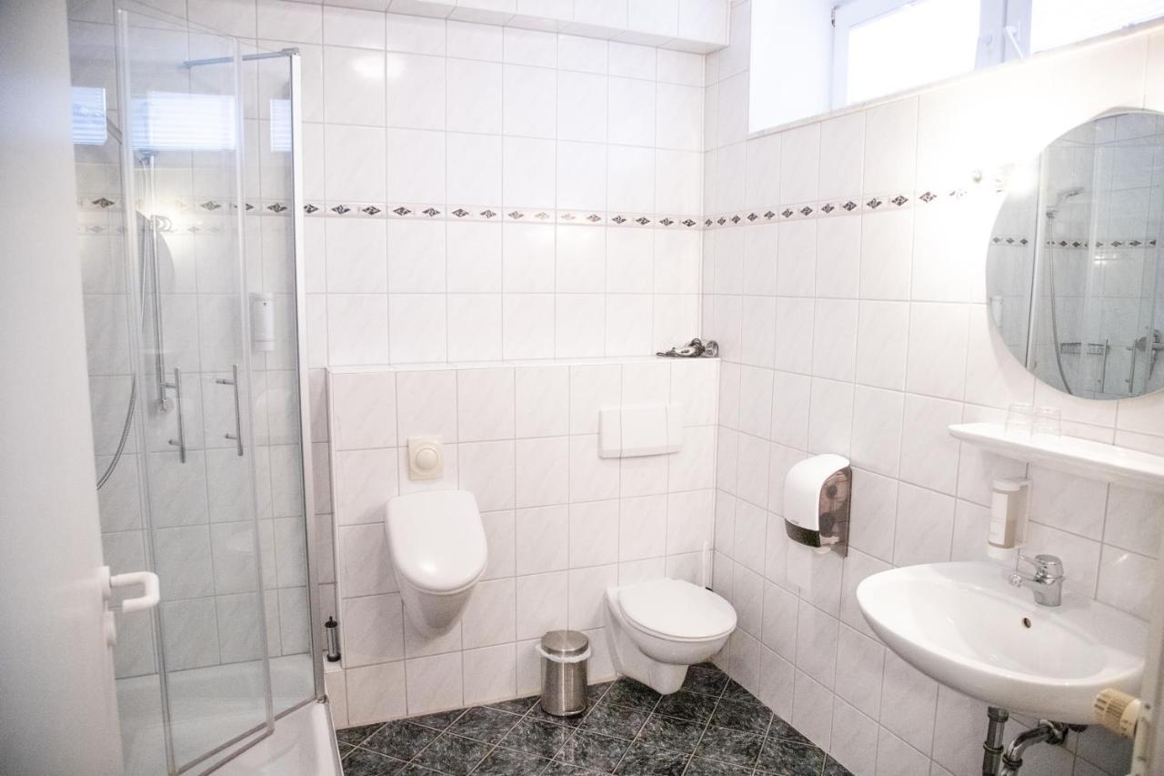 Kleines Hotel Westhus 되르펜 외부 사진